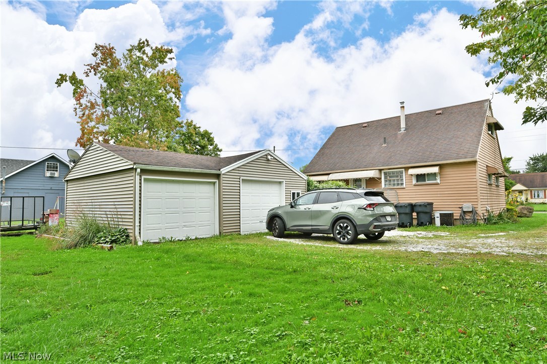 2130 Parkman Road NW Warren OH 44485