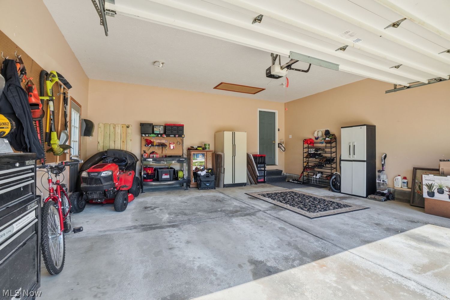 38327 Sheerwater Lane Willoughby OH 44094