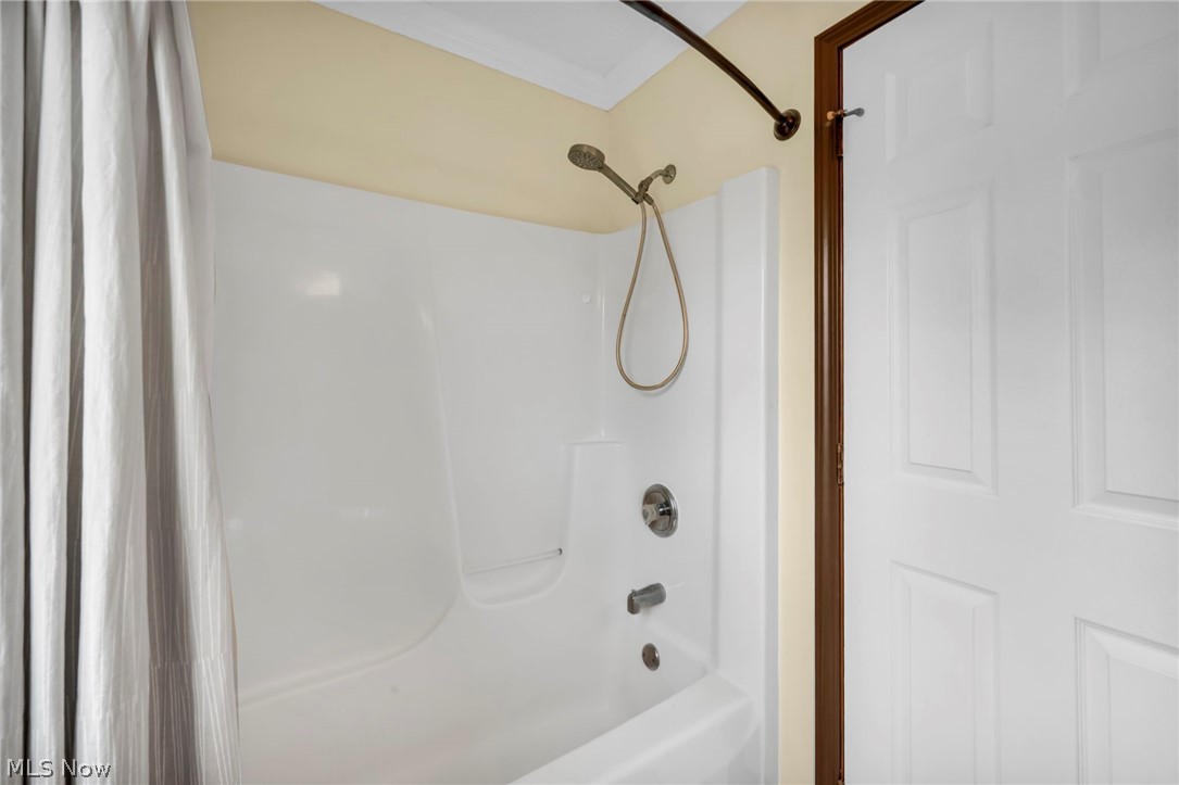 1256 Waterbury Drive Medina OH 44256