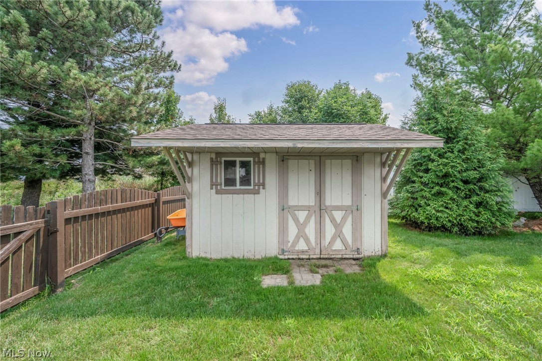 1256 Waterbury Drive Medina OH 44256