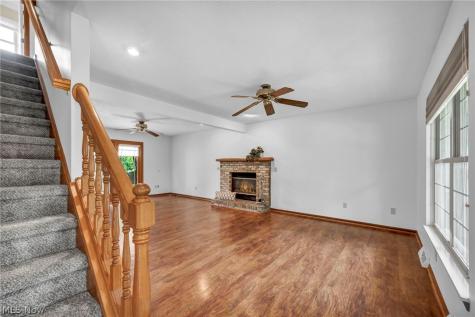 1256 Waterbury Drive Medina OH 44256