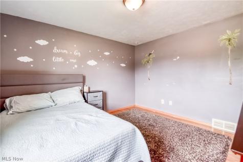 36388 Sunset Drive Eastlake OH 44095