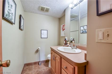 36388 Sunset Drive Eastlake OH 44095