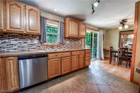 36388 Sunset Drive Eastlake OH 44095