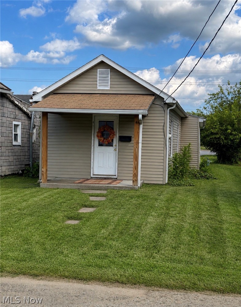 2224 Hoge Avenue Zanesville OH 43701