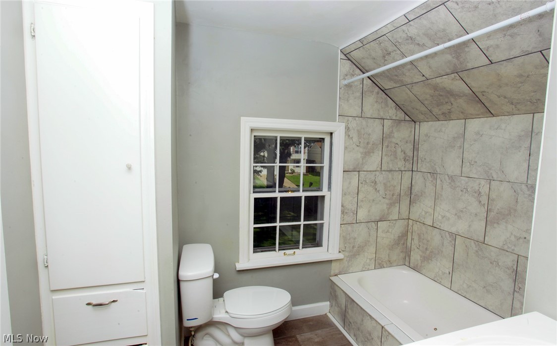 1207 Colonial Boulevard NE Canton OH 44714