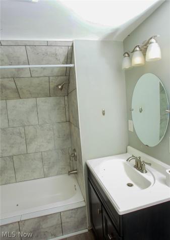 1207 Colonial Boulevard NE Canton OH 44714