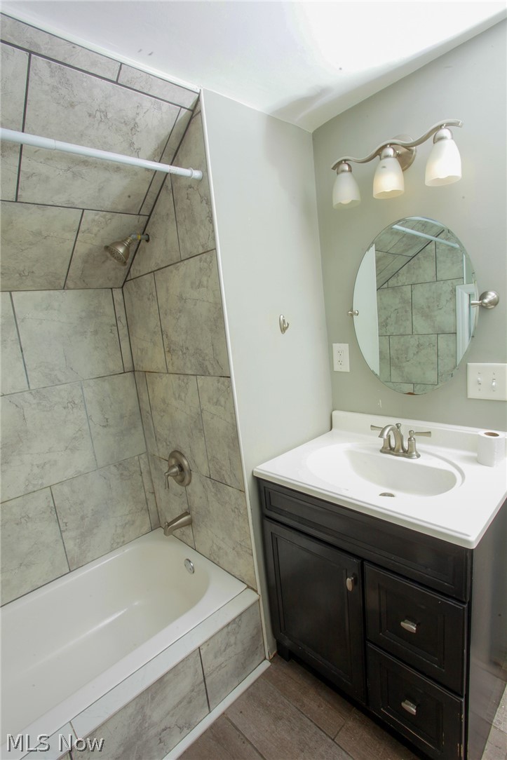 1207 Colonial Boulevard NE Canton OH 44714