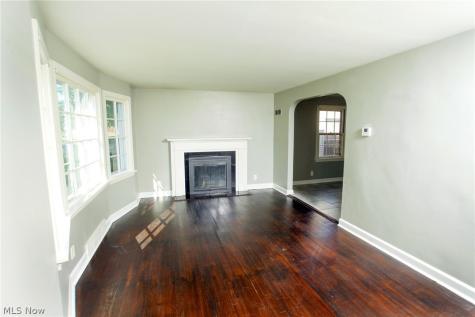 1207 Colonial Boulevard NE Canton OH 44714