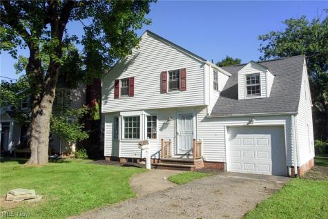 1207 Colonial Boulevard NE Canton OH 44714