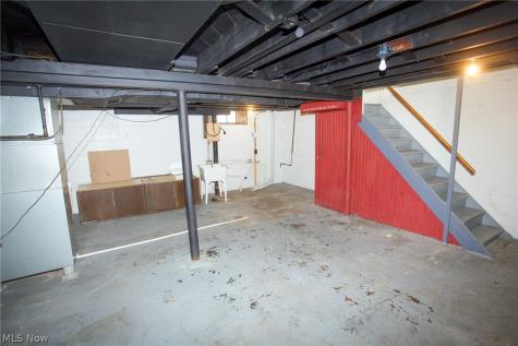1207 Colonial Boulevard NE Canton OH 44714