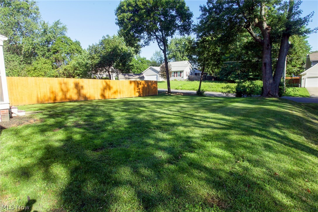 1207 Colonial Boulevard NE Canton OH 44714