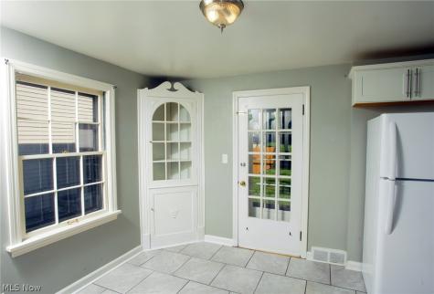 1207 Colonial Boulevard NE Canton OH 44714