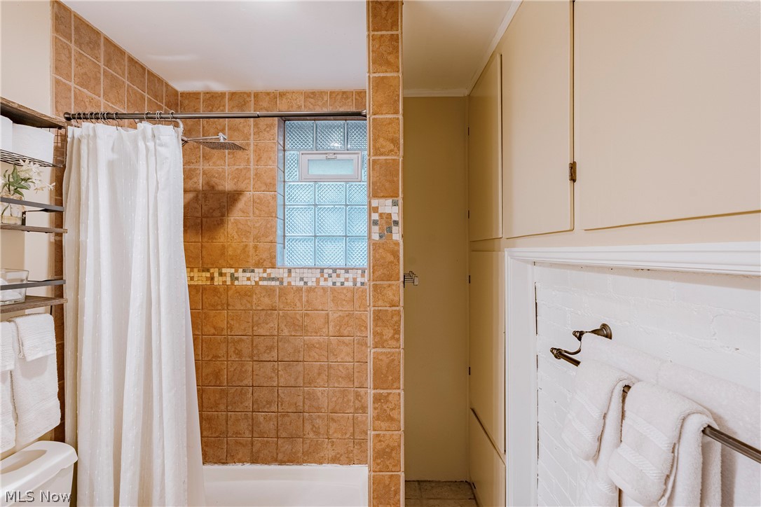 18535 Geauga Lake Road Chagrin Falls OH 44023