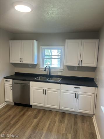 394 Cleveland Road Cleveland OH 44108