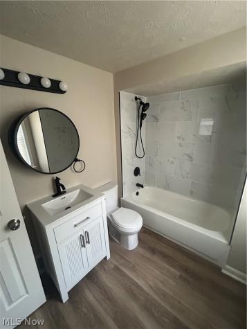 394 Cleveland Road Cleveland OH 44108