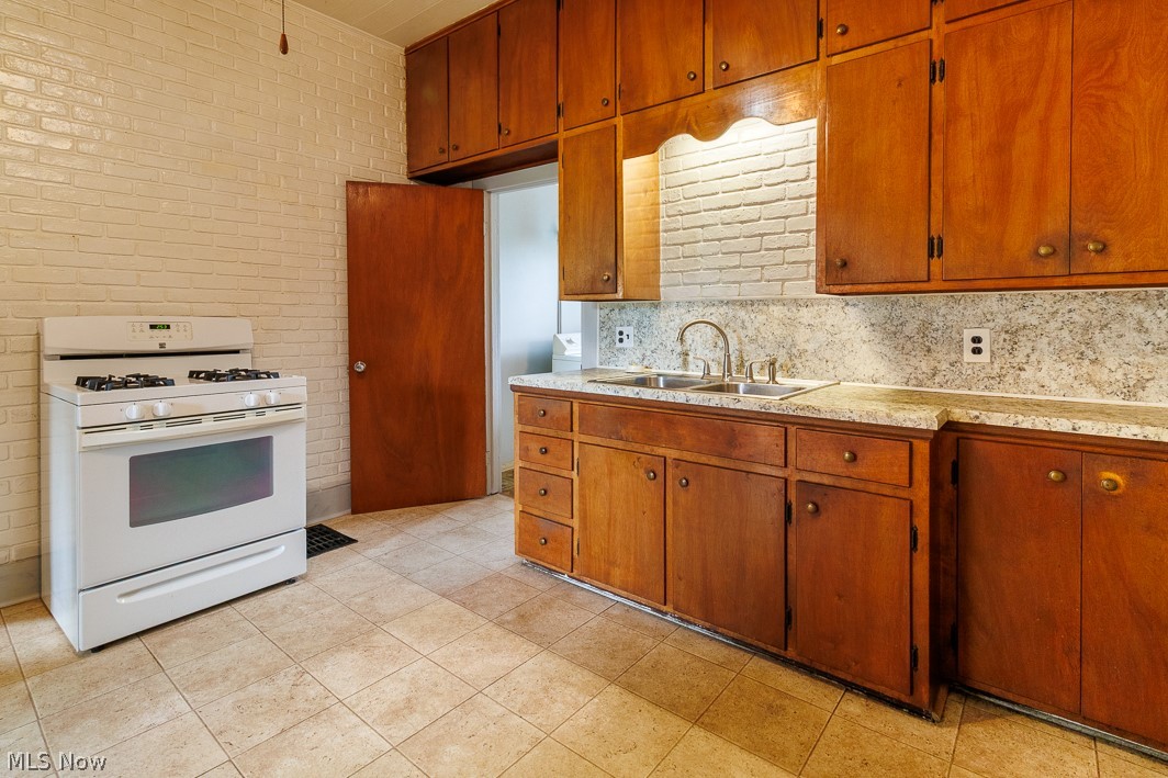 174 Elm Street Leetonia OH 44431