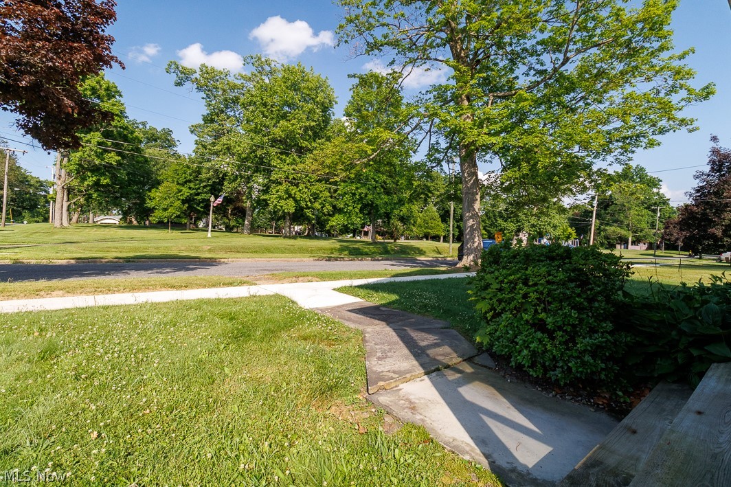 174 Elm Street Leetonia OH 44431