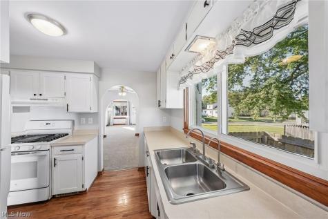 211 23rd Street NW Barberton OH 44203