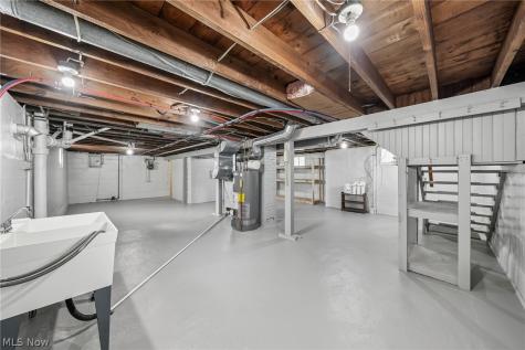 211 23rd Street NW Barberton OH 44203