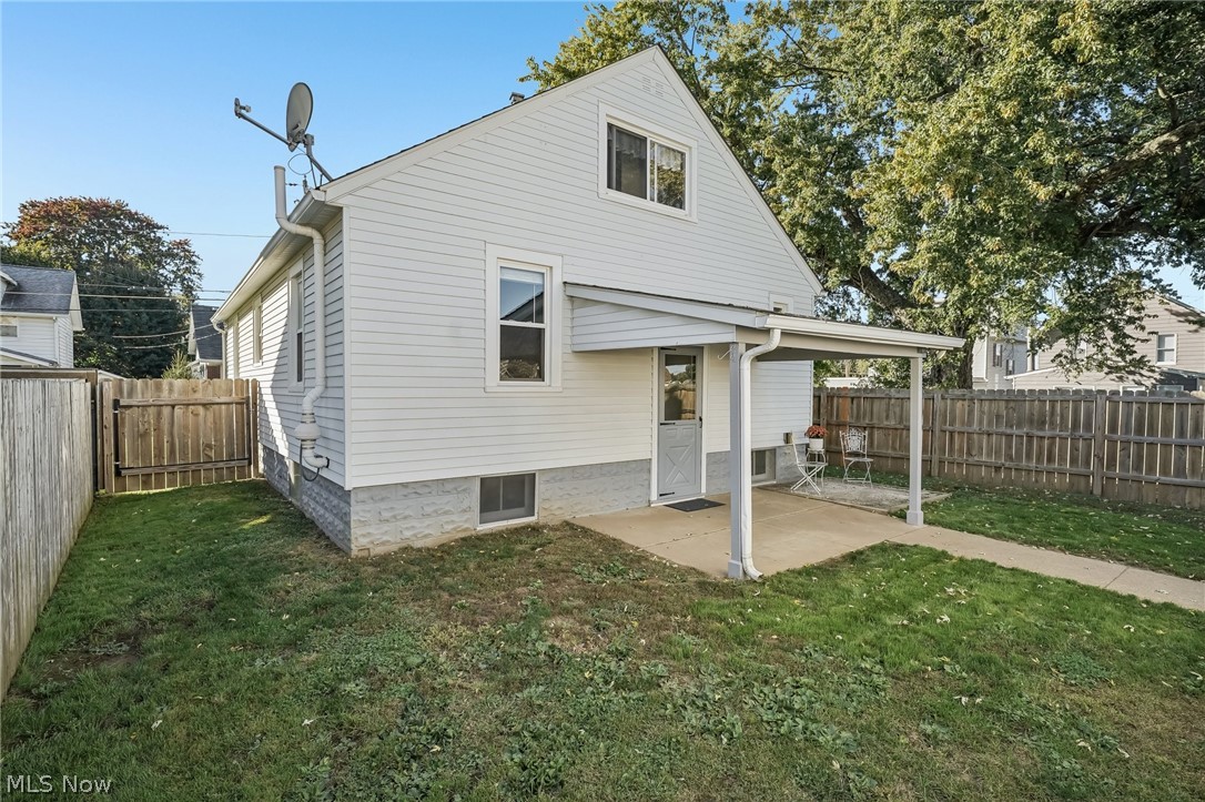 211 23rd Street NW Barberton OH 44203