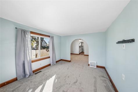 211 23rd Street NW Barberton OH 44203