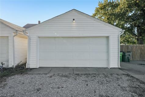 211 23rd Street NW Barberton OH 44203