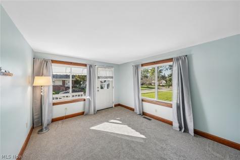 211 23rd Street NW Barberton OH 44203