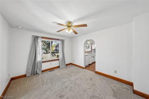 211 23rd Street NW Barberton OH 44203