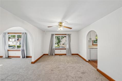 211 23rd Street NW Barberton OH 44203