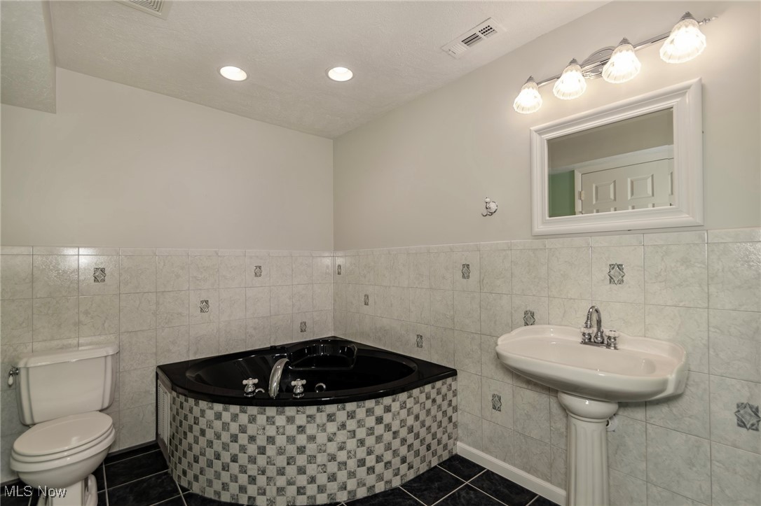 4815 S Ridge Road Perry OH 44081