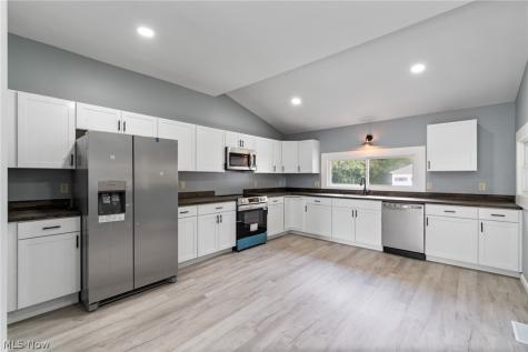 766 E Summit Alliance OH 44601