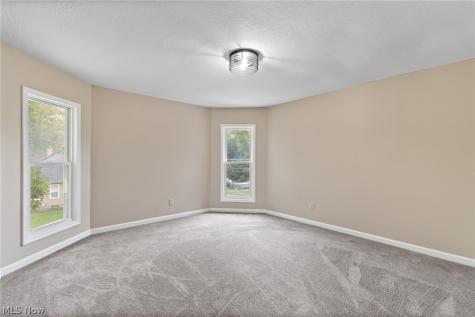 766 E Summit Alliance OH 44601