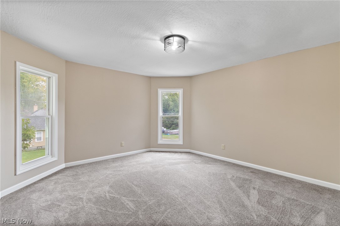 766 E Summit Alliance OH 44601