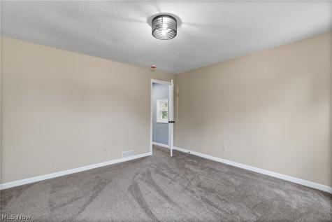 766 E Summit Alliance OH 44601