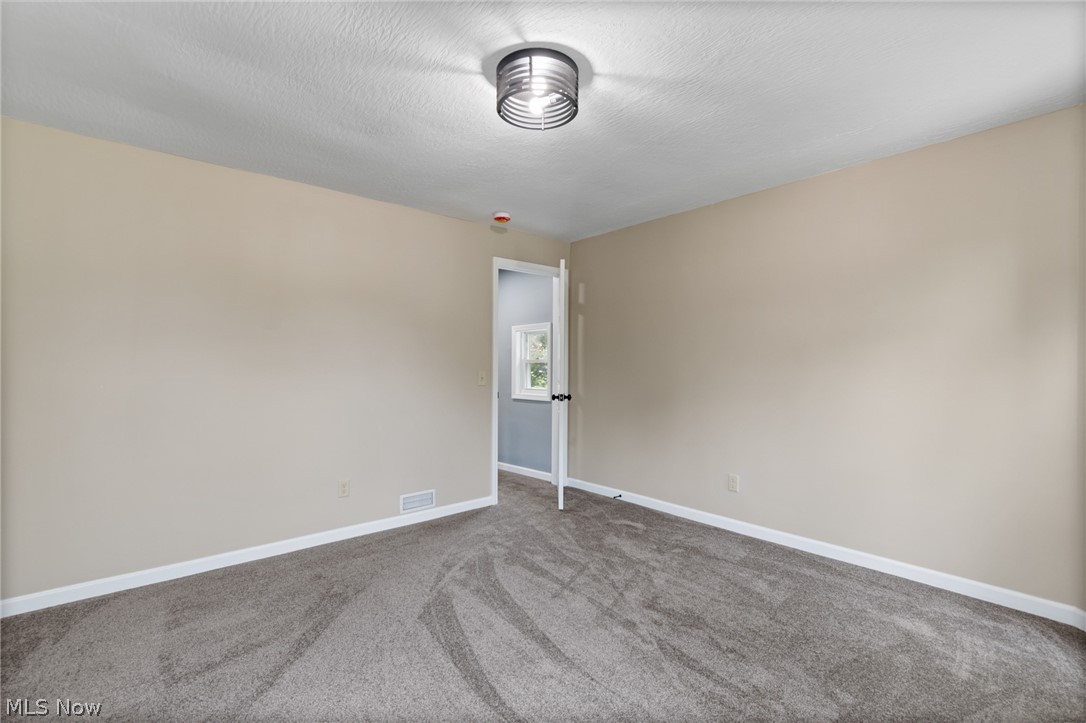 766 E Summit Alliance OH 44601