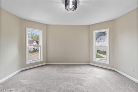 766 E Summit Alliance OH 44601