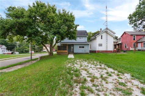 766 E Summit Alliance OH 44601