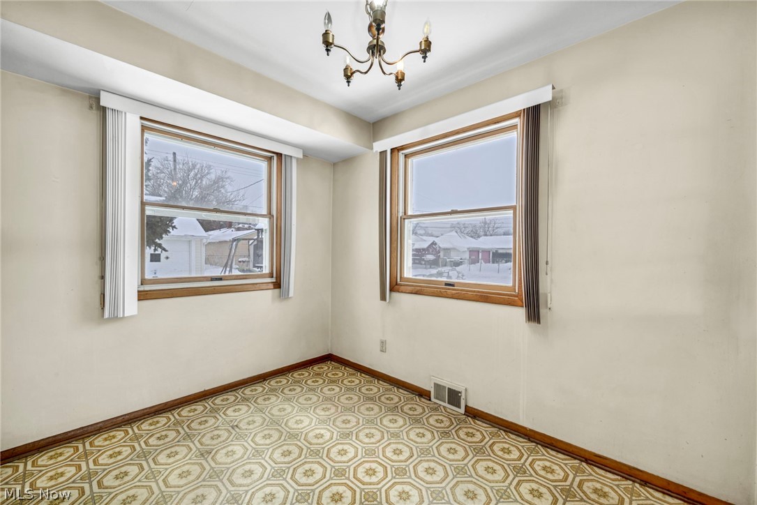 3323 Dellwood Drive Parma OH 44134