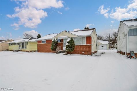 3323 Dellwood Drive Parma OH 44134