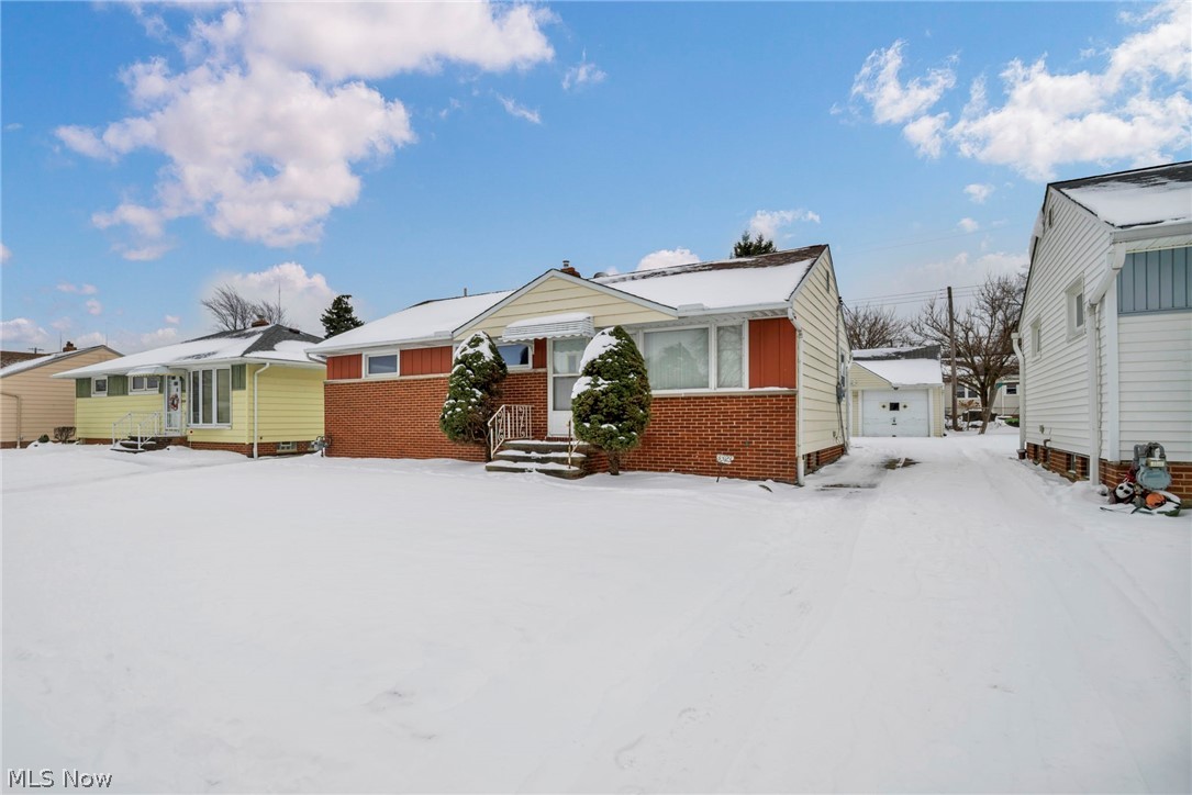 3323 Dellwood Drive Parma OH 44134
