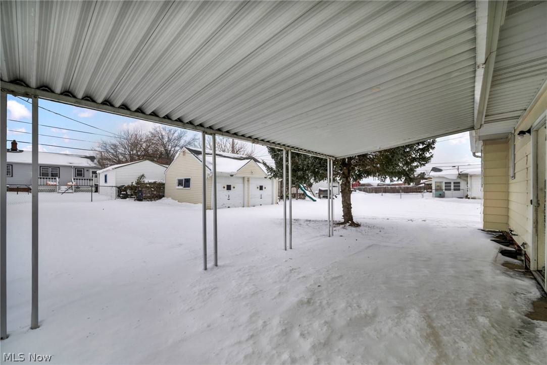 3323 Dellwood Drive Parma OH 44134