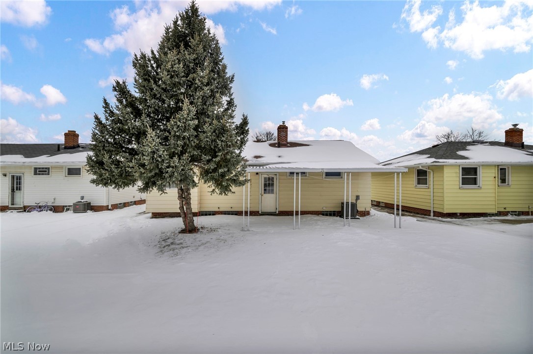 3323 Dellwood Drive Parma OH 44134