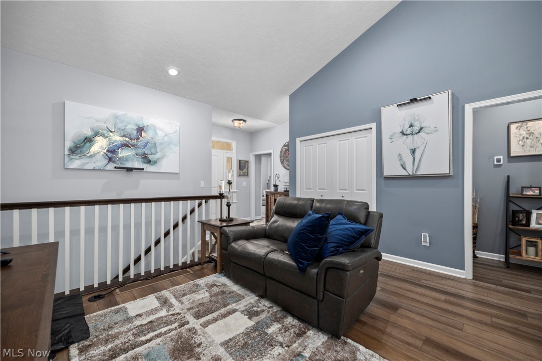 109 W Spring Drive Elyria OH 44035