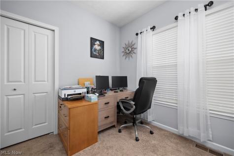 109 W Spring Drive Elyria OH 44035