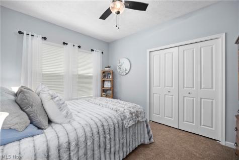 109 W Spring Drive Elyria OH 44035