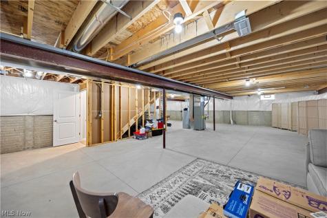 109 W Spring Drive Elyria OH 44035