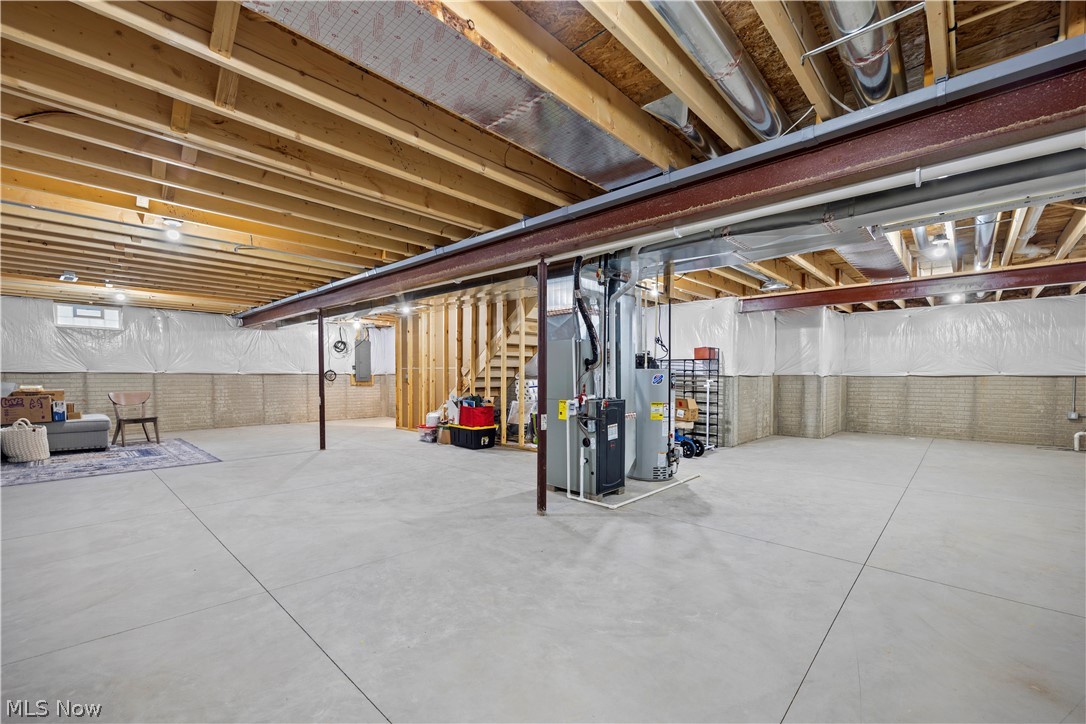 109 W Spring Drive Elyria OH 44035