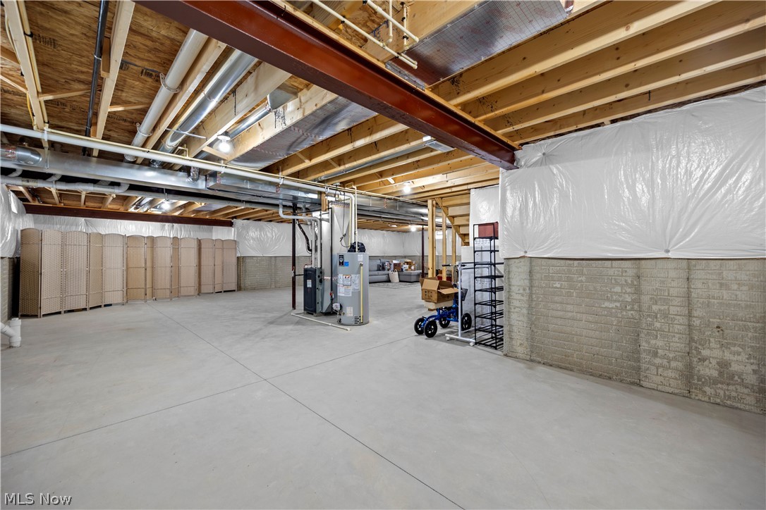 109 W Spring Drive Elyria OH 44035