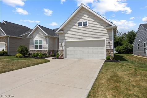 109 W Spring Drive Elyria OH 44035